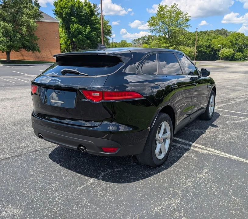 2020 Jaguar F-Pace - Image 5 of 19