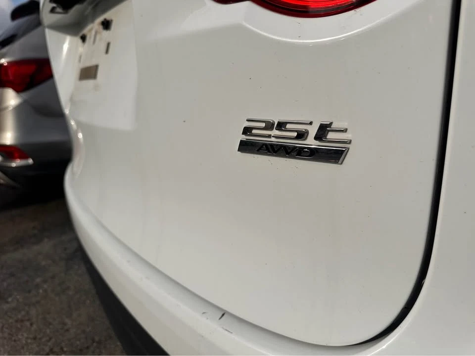 2020 Jaguar F-Pace - Image 5 of 6