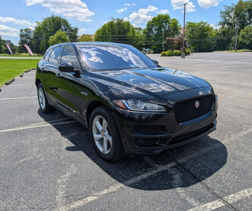 2020 Jaguar F-Pace - Image 7 of 19