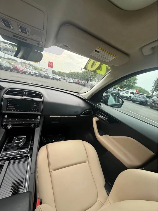 2020 Jaguar F-Pace - Image 7 of 8