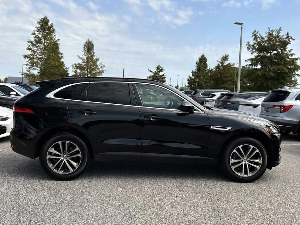 2020 Jaguar F-Pace - Image 2 of 20