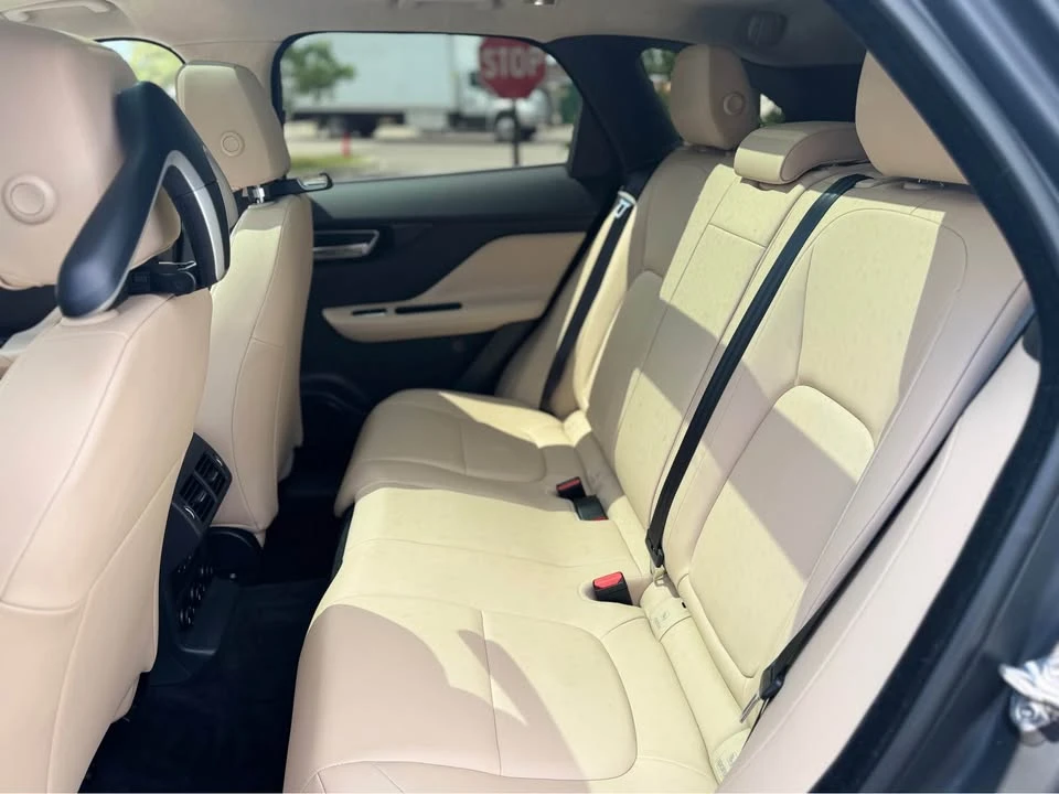 2020 Jaguar F-Pace - Image 11 of 14