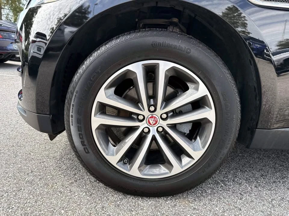 2020 Jaguar F-Pace - Image 8 of 20
