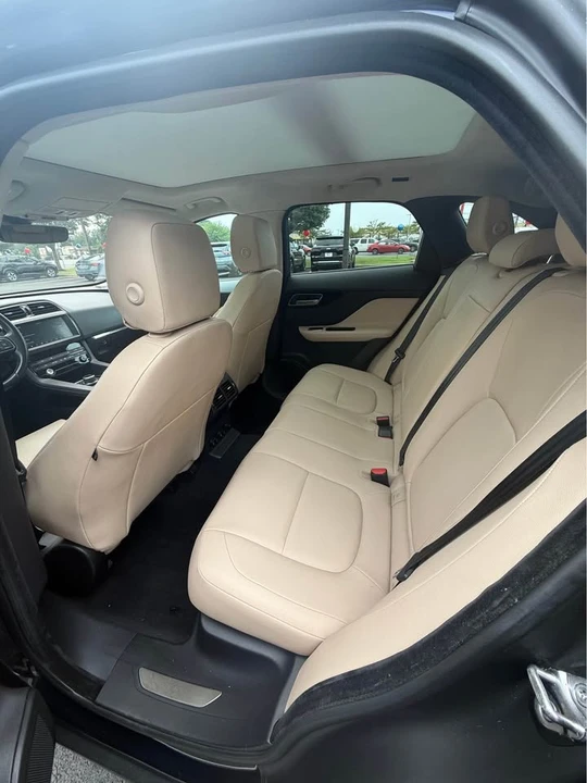 2020 Jaguar F-Pace - Image 5 of 8