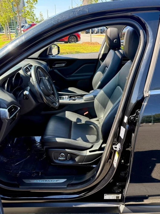 2020 Jaguar F-Pace - Image 5 of 14
