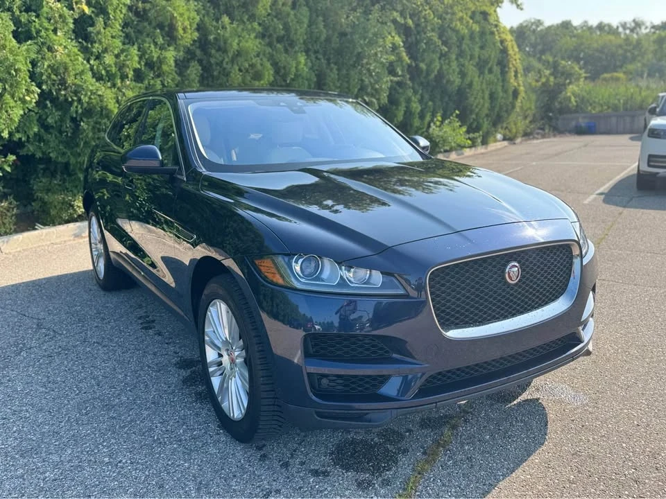 2020 Jaguar F-Pace - Image 3 of 20
