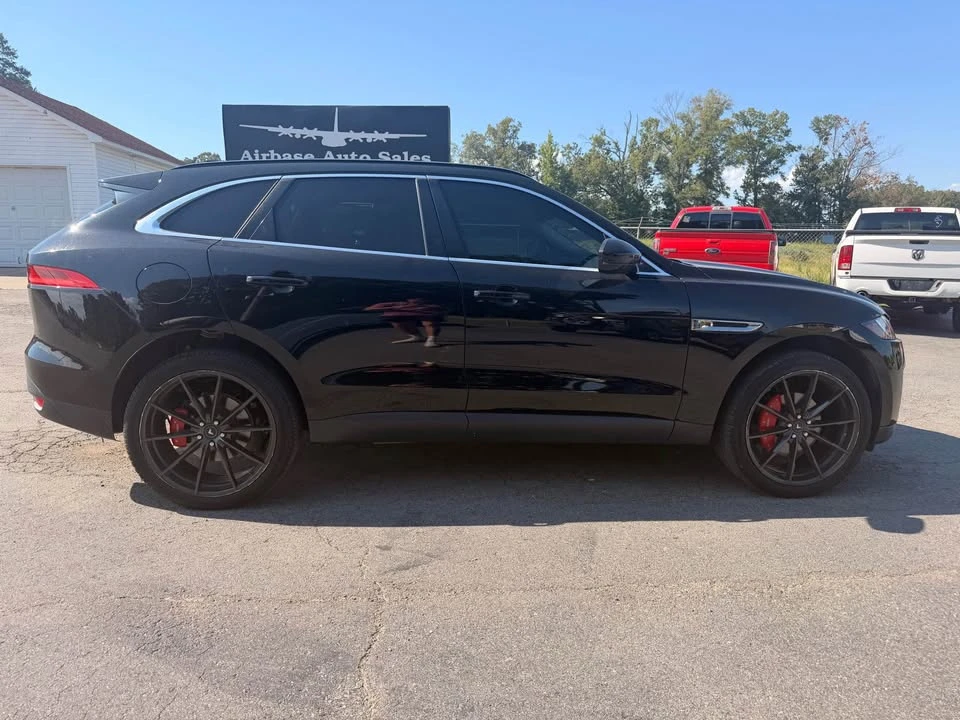 2020 Jaguar F-Pace - Image 5 of 15