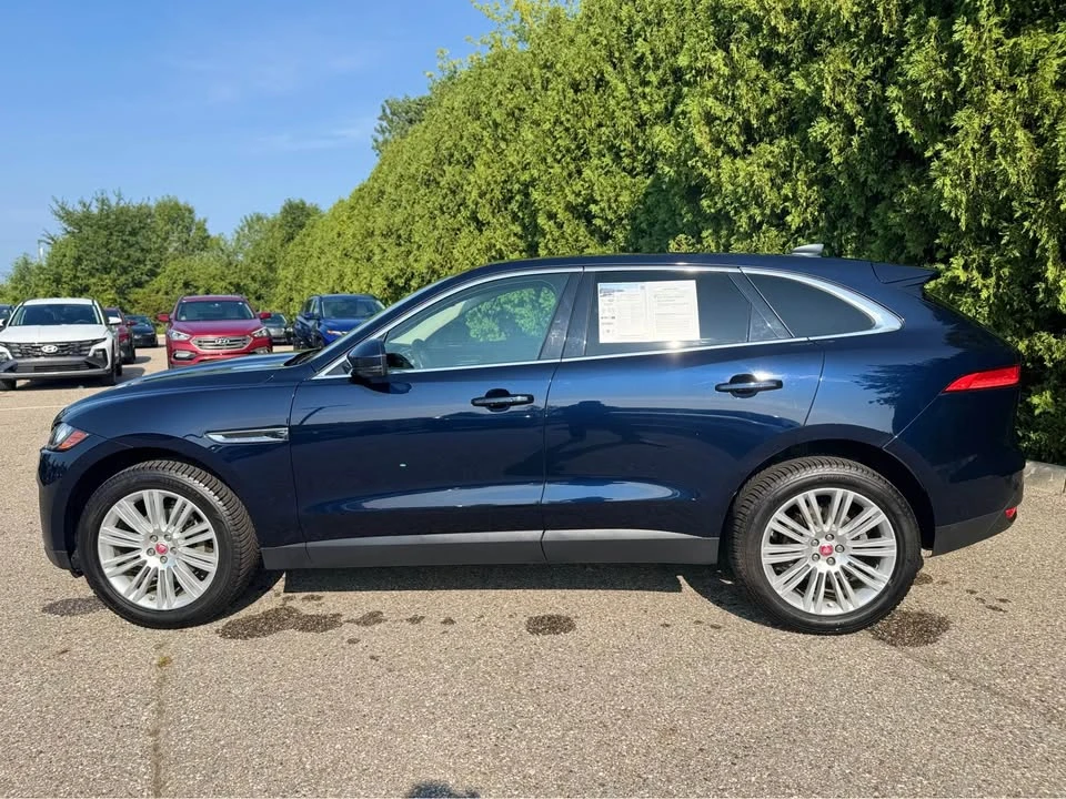 2020 Jaguar F-Pace - Image 7 of 20