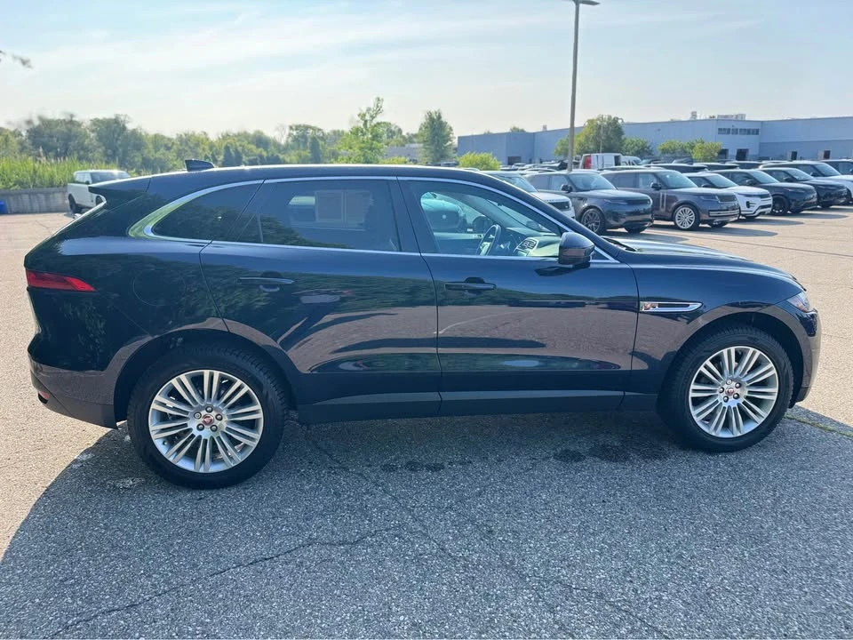 2020 Jaguar F-Pace - Image 4 of 20