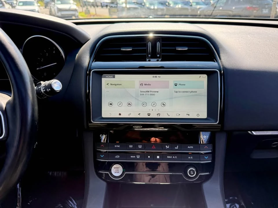 2020 Jaguar F-Pace - Image 8 of 14