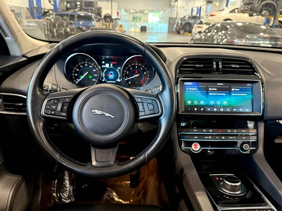 2020 Jaguar F-Pace - Image 7 of 14
