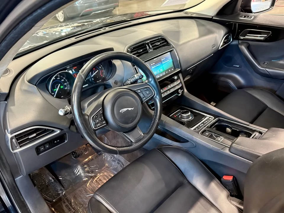 2020 Jaguar F-Pace - Image 6 of 14