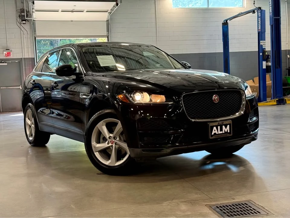 2020 Jaguar F-Pace - Image 2 of 14