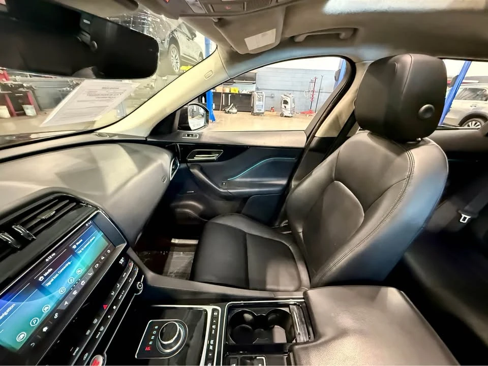 2020 Jaguar F-Pace - Image 11 of 14