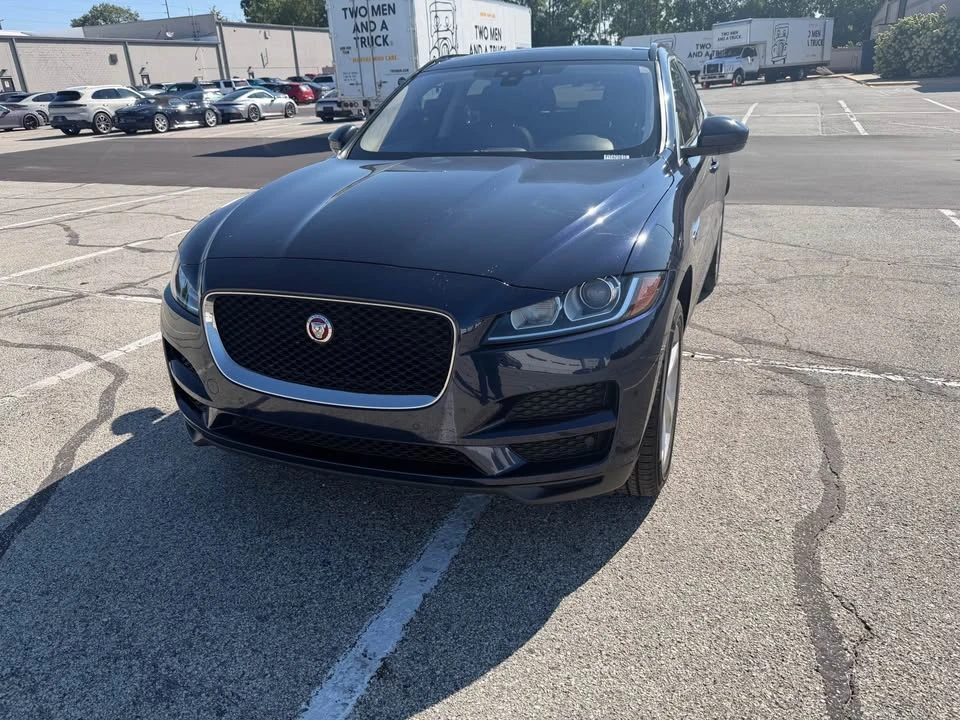 2020 Jaguar F-Pace - Image 3 of 11