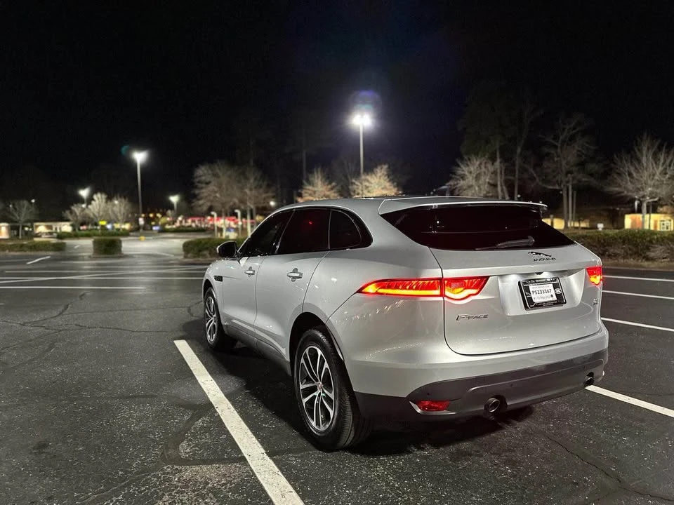 2020 Jaguar F-Pace - Image 6 of 12