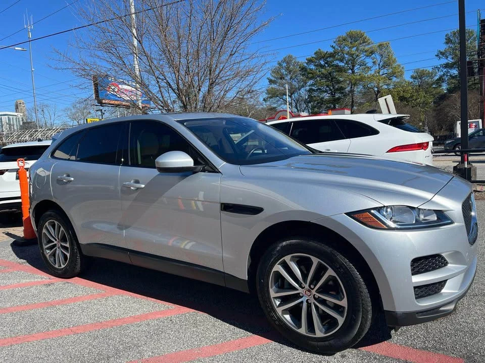 2020 Jaguar F-Pace - Image 7 of 12