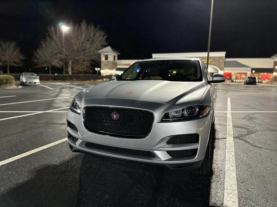 2020 Jaguar F-Pace - Image 2 of 12