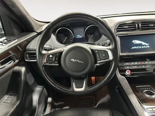 2020 Jaguar F-Pace - Image 12 of 20