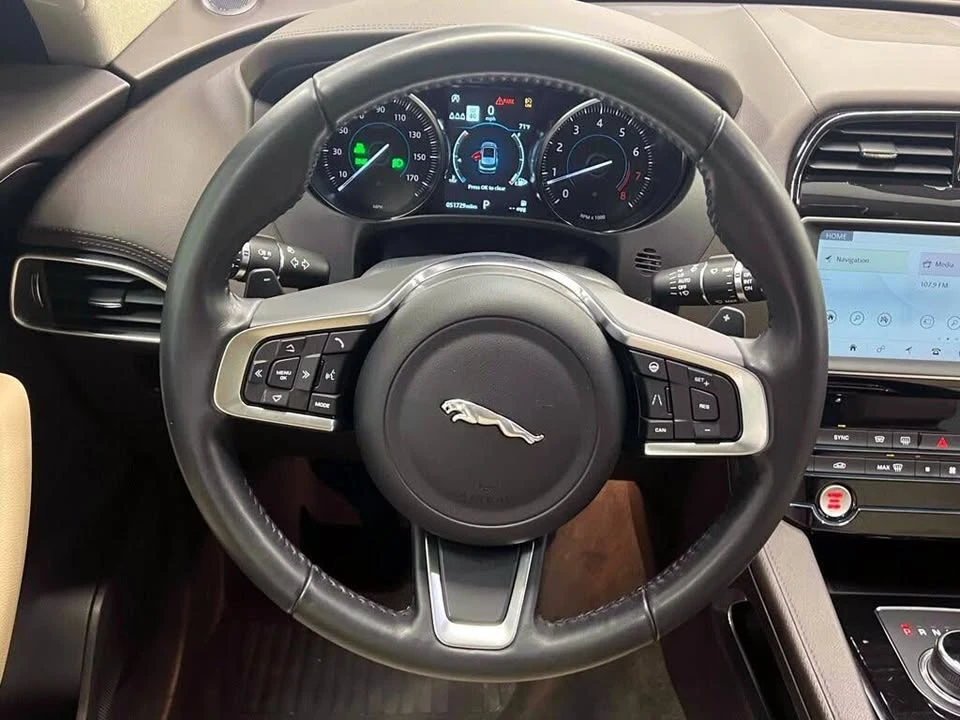 2020 Jaguar F-Pace - Image 10 of 20