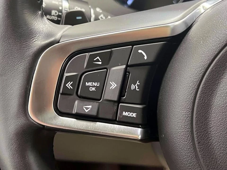2020 Jaguar F-Pace - Image 17 of 20