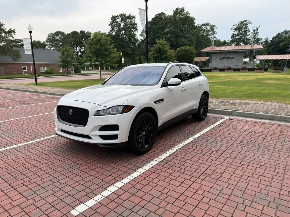 2020 Jaguar F-Pace - Image 3 of 20