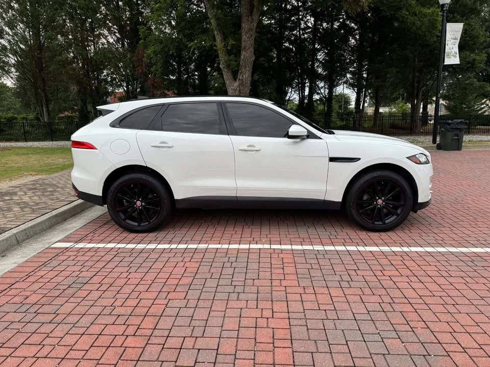 2020 Jaguar F-Pace - Image 5 of 20