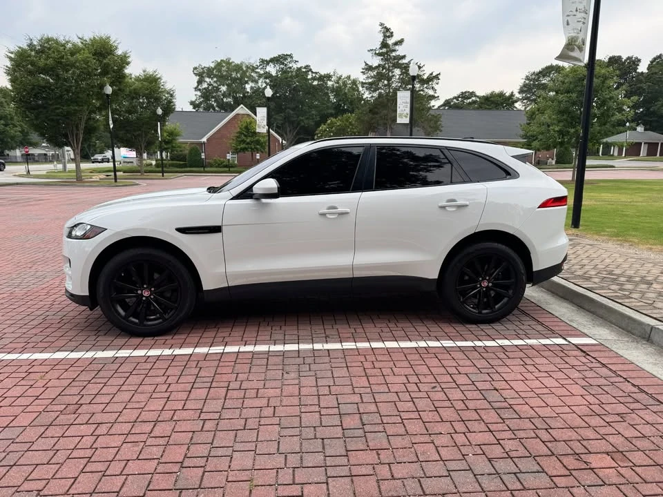2020 Jaguar F-Pace - Image 4 of 20