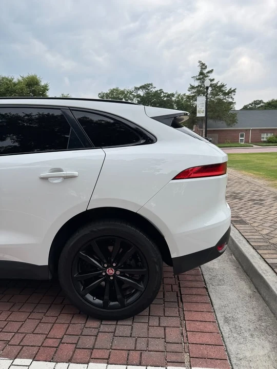 2020 Jaguar F-Pace - Image 19 of 20