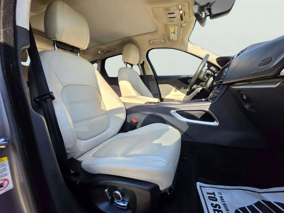 2020 Jaguar F-Pace - Image 12 of 20