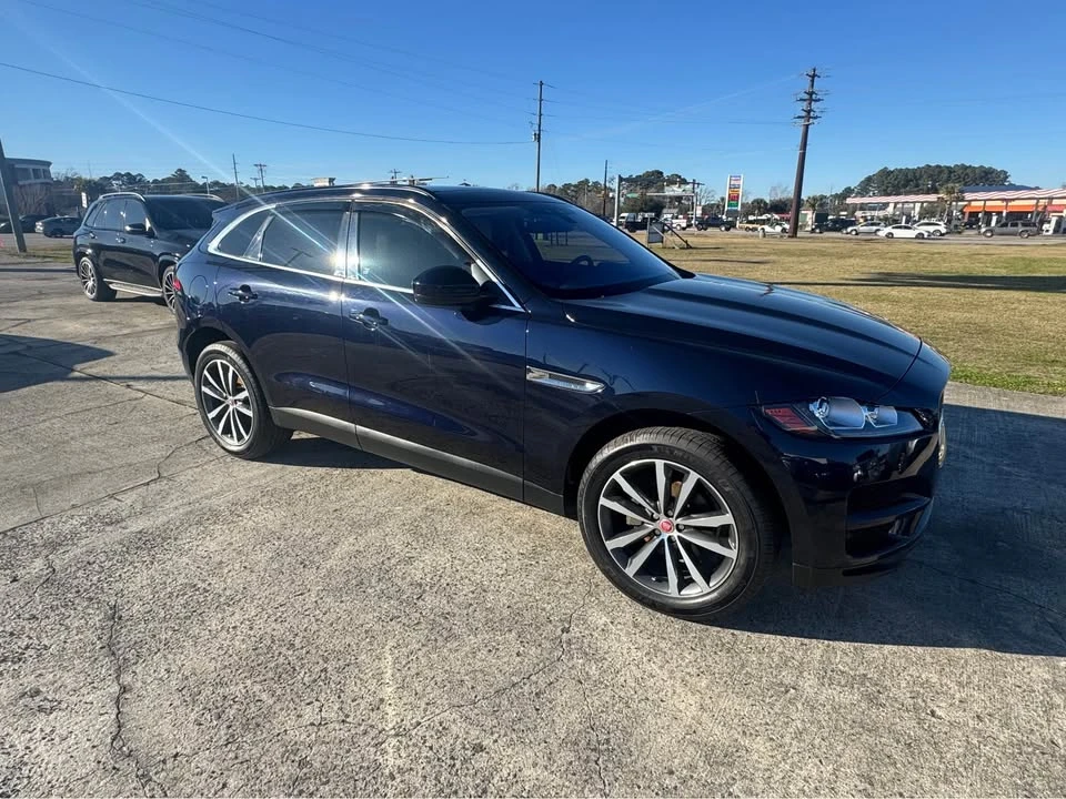 2020 Jaguar F-Pace - Image 2 of 8