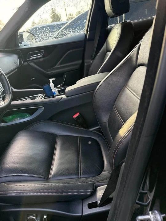 2020 Jaguar F-Pace - Image 5 of 5