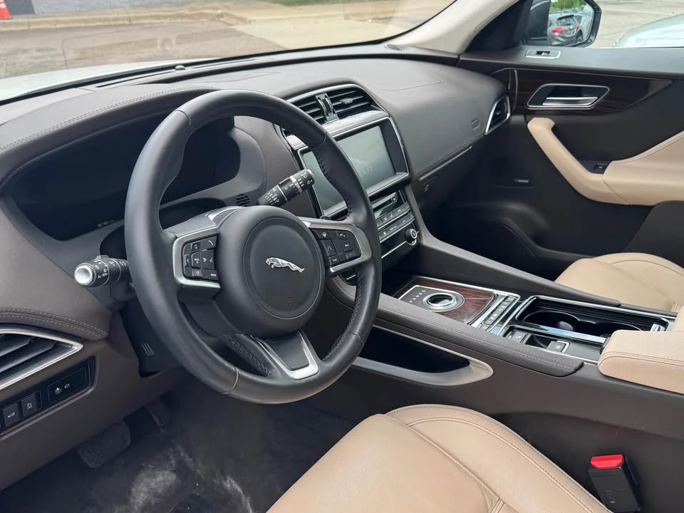 2020 Jaguar F-Pace - Image 8 of 15