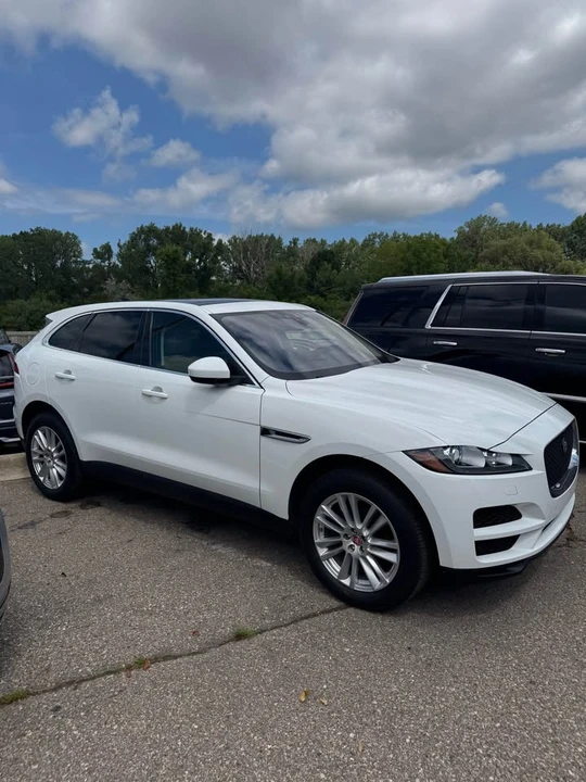 2020 Jaguar F-Pace - Image 3 of 15