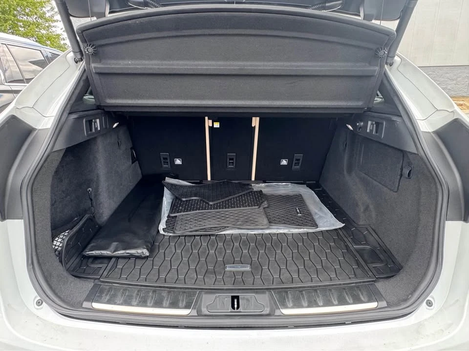 2020 Jaguar F-Pace - Image 13 of 15
