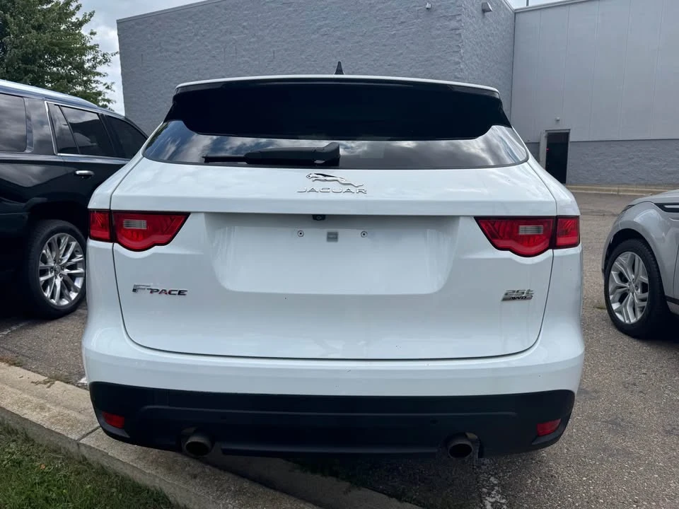 2020 Jaguar F-Pace - Image 6 of 15