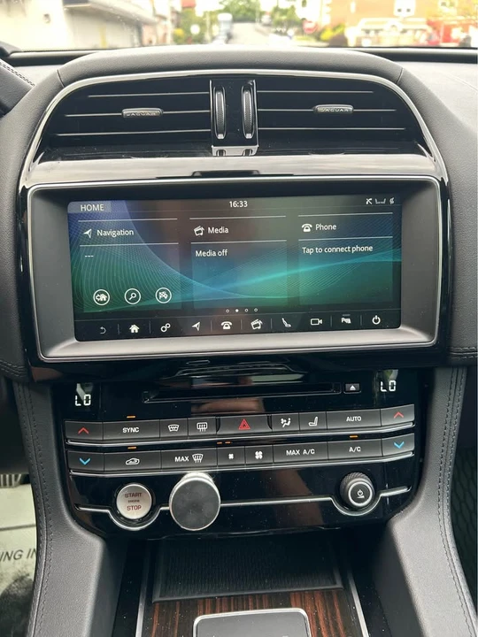 2020 Jaguar F-Pace - Image 18 of 18