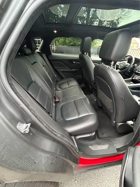 2020 Jaguar F-Pace - Image 12 of 18