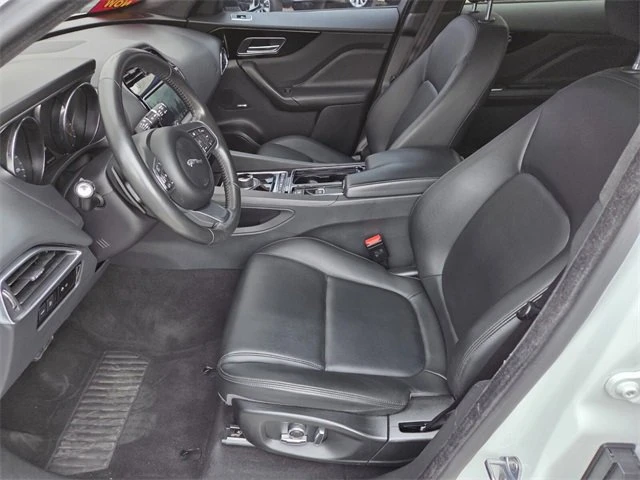 2020 Jaguar F-Pace - Image 10 of 20