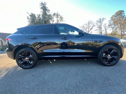 2020 Jaguar F-PACE 25t R-Sport SUV 4D