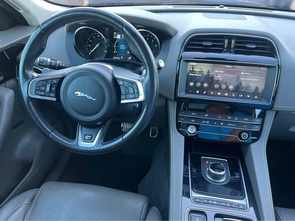 2020 Jaguar F-Pace - Image 7 of 15