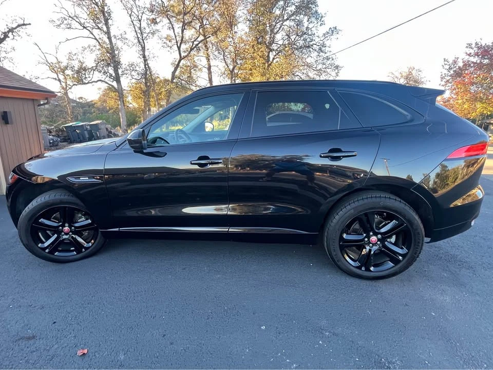 2020 Jaguar F-Pace - Image 2 of 15