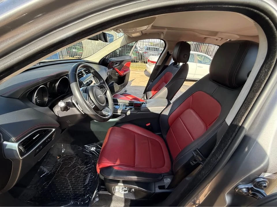2020 Jaguar F-Pace - Image 14 of 15