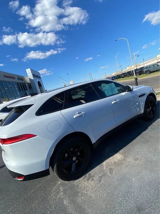 2020 Jaguar F-Pace - Image 4 of 14