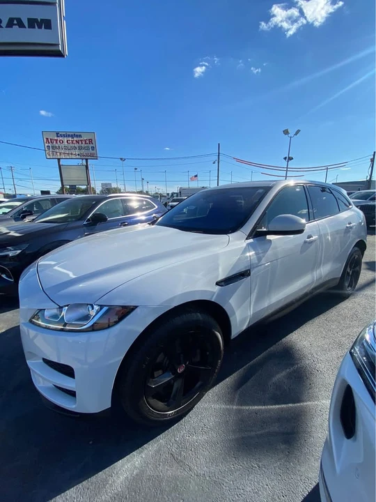 2020 Jaguar F-Pace - Image 2 of 14