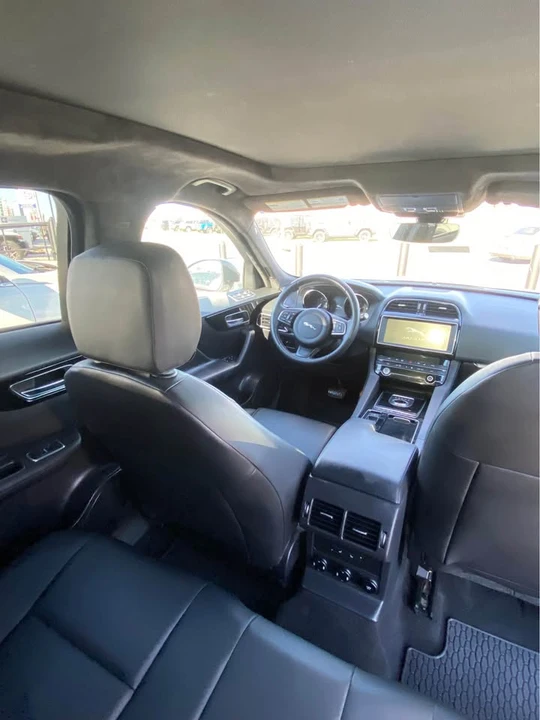 2020 Jaguar F-Pace - Image 10 of 14