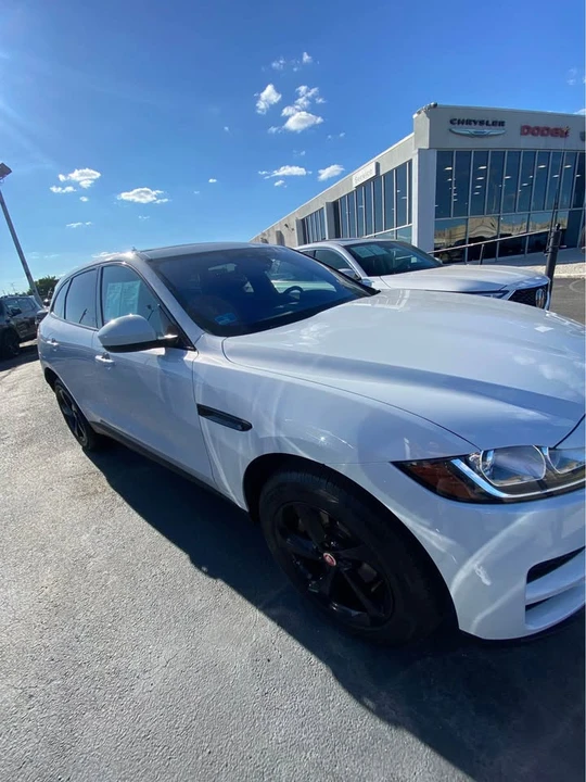 2020 Jaguar F-Pace - Image 3 of 14
