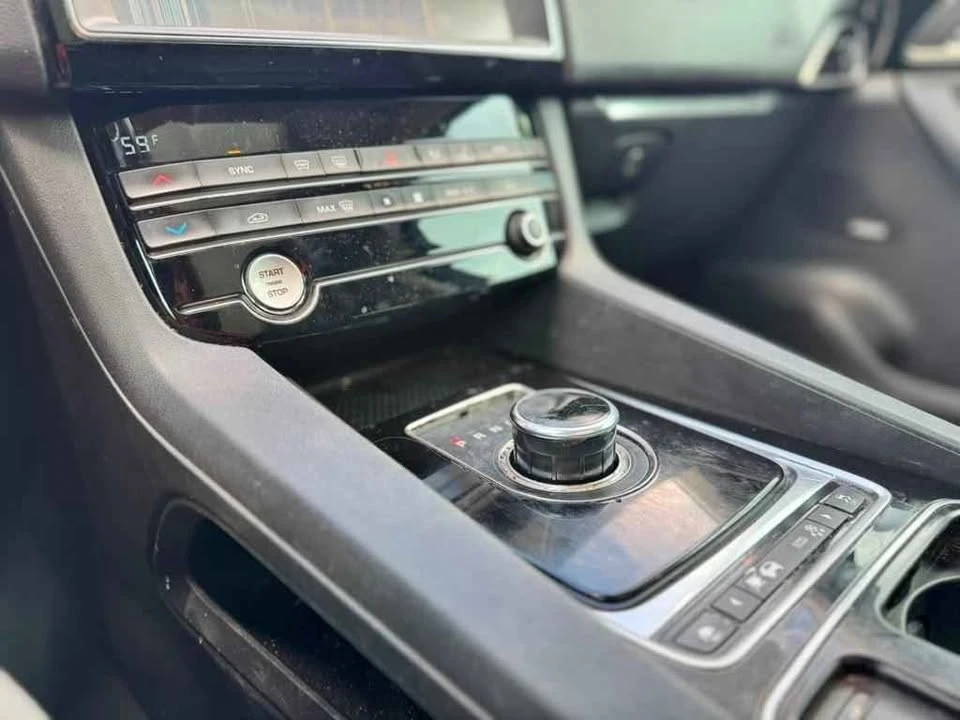 2020 Jaguar F-Pace - Image 13 of 13