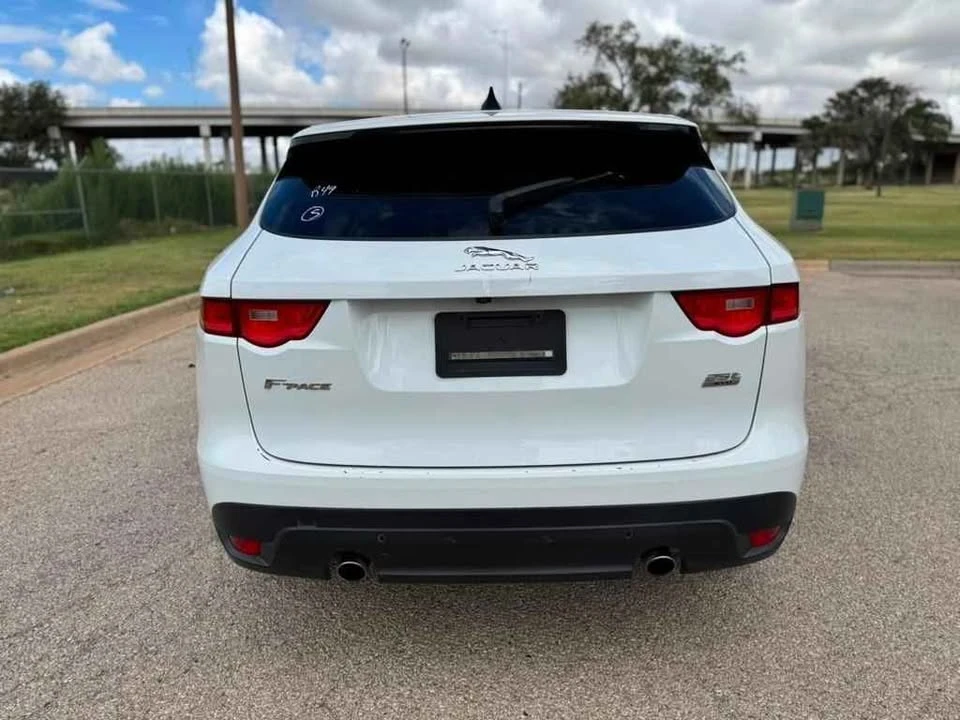 2020 Jaguar F-Pace - Image 5 of 13