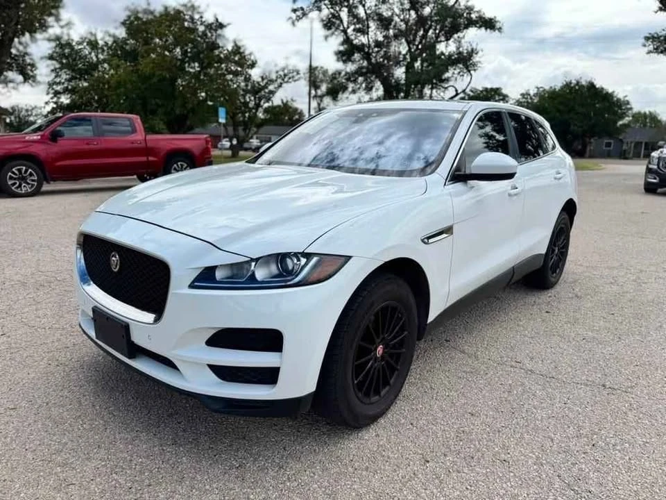 2020 Jaguar F-Pace - Image 2 of 13